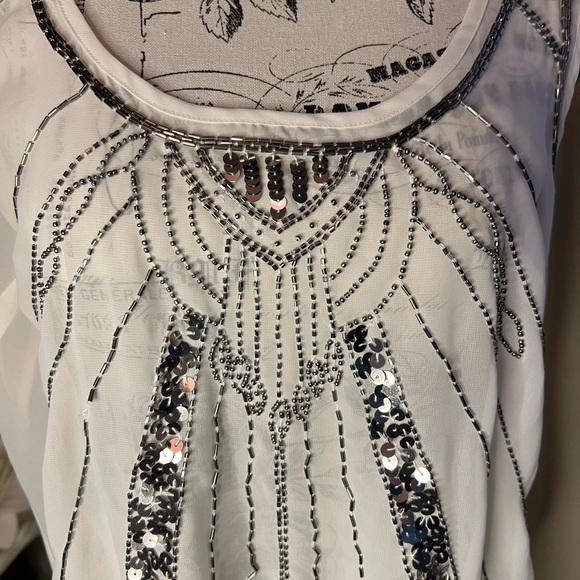 Smart Set sheer beaded tank top - Picture 2 of 4